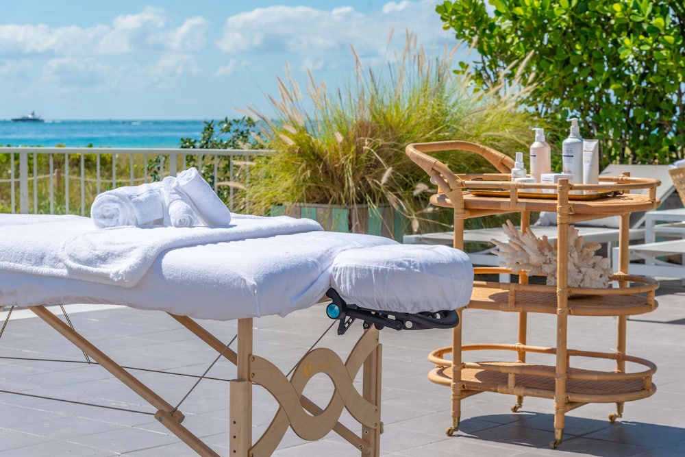 The Savoy Hotel & Beach Club - photo 2