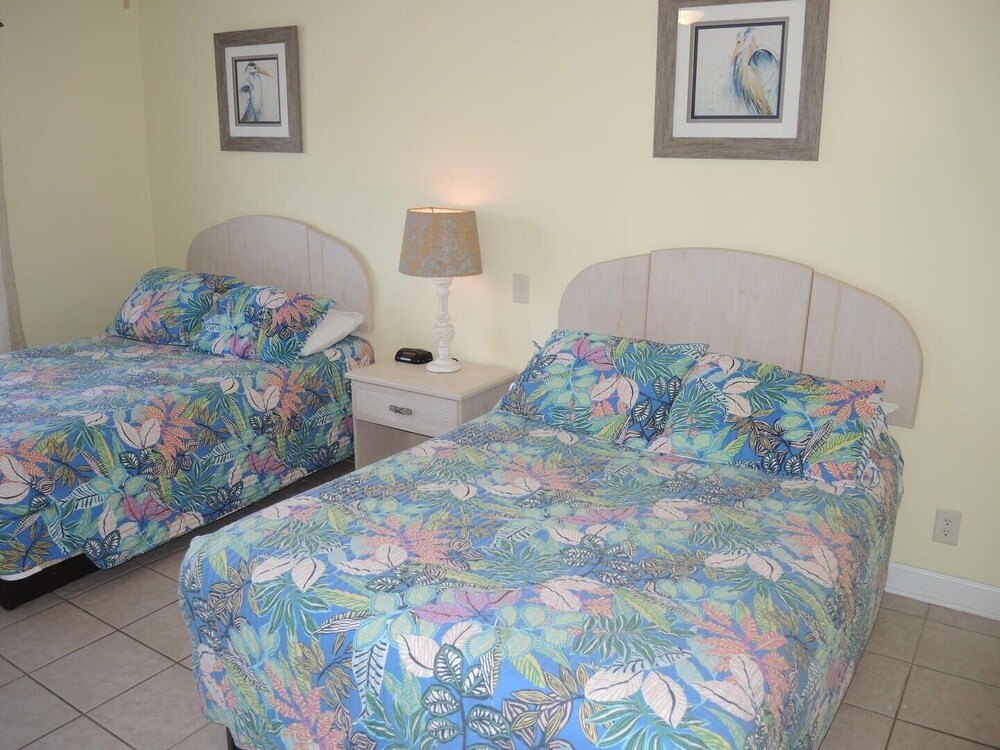 Golf Resort Villa 2607 with Family Friendly Outdoor Pools Onsite by RedAwning - photo 2