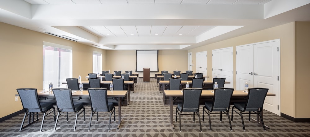 TownePlace Suites by Marriott Portland Vancouver - photo 25