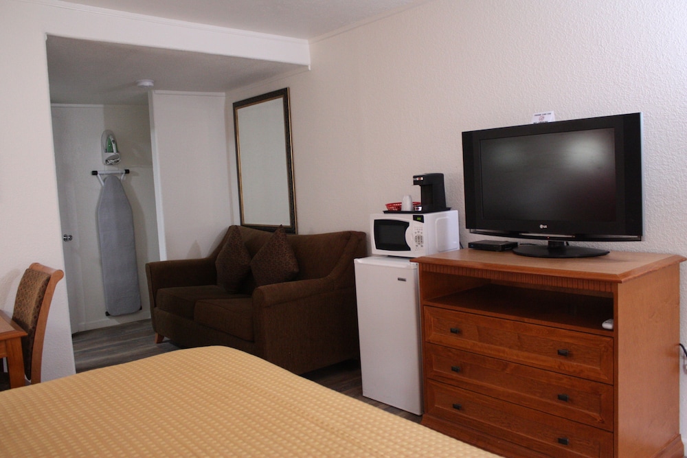 Stockmans Motel - photo 20