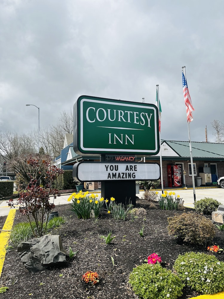 Courtesy Inn Downtown Eugene - photo 35