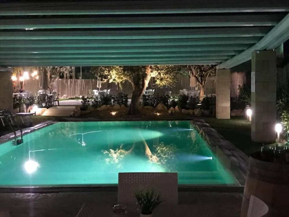 La Linea dell'orizzonte — 4-Star Luxury Hotel in Martina Franca, Italy