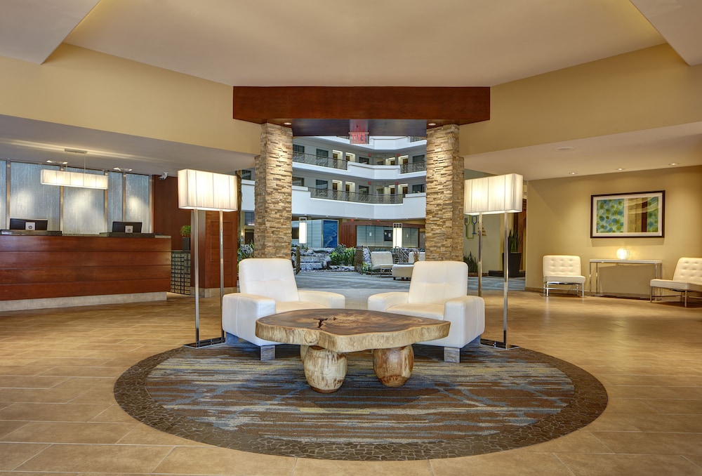 Embassy Suites by Hilton San Diego La Jolla - photo 4