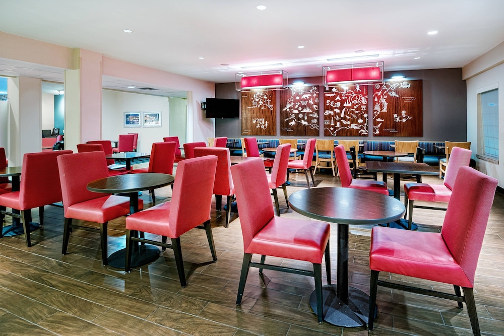 TownePlace Suites by Marriott San Antonio Northwest - photo 20