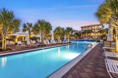 Endless Summer Nights at Seacrest - last minute hotel in Unknown City