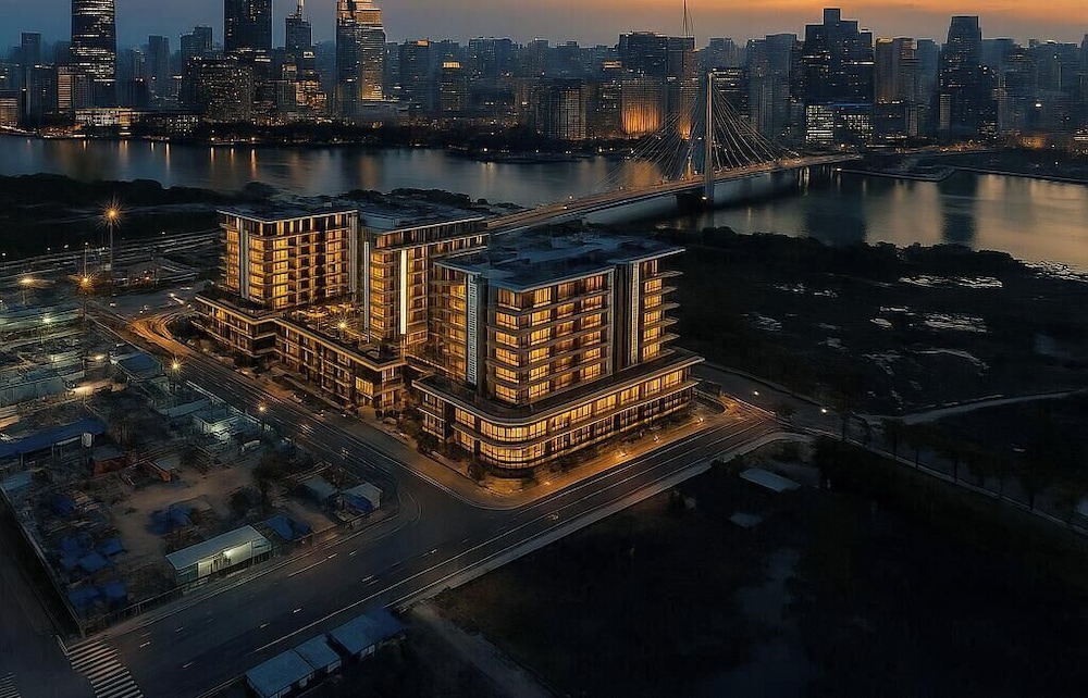 Luxury URBAN Metropole Riverside — 4-Star Luxury Hotel in Ho Chi Minh City, Vietnam