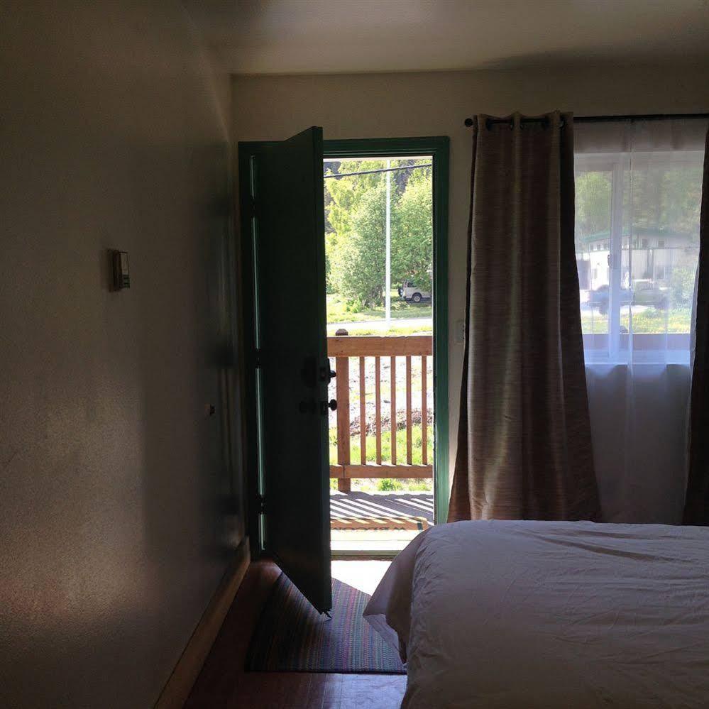 Fourth Avenue Lodging - photo 11