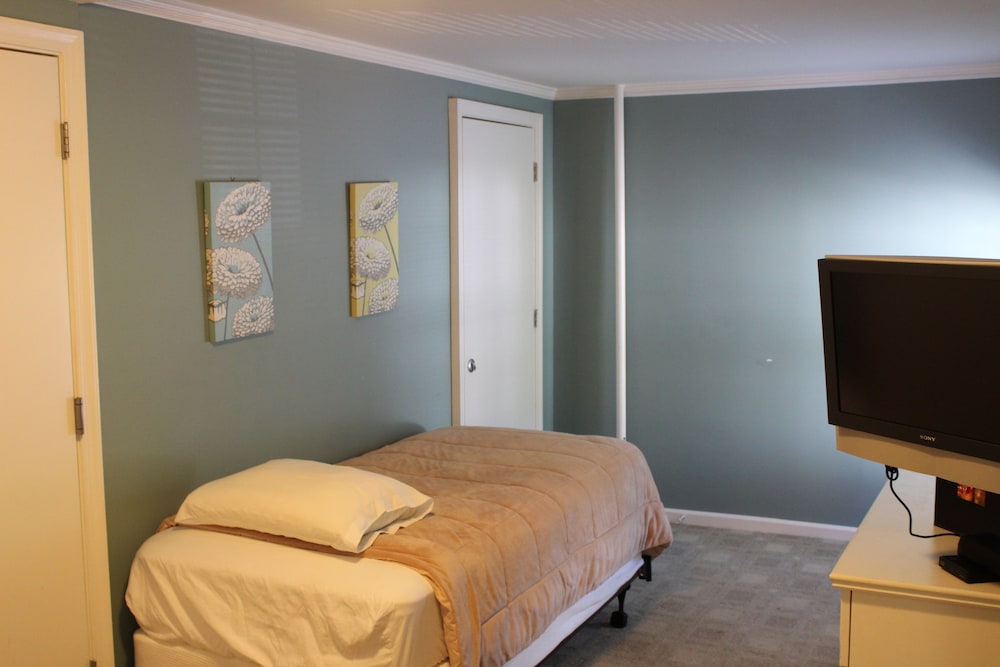 Catskill Seasons Inn - photo 15