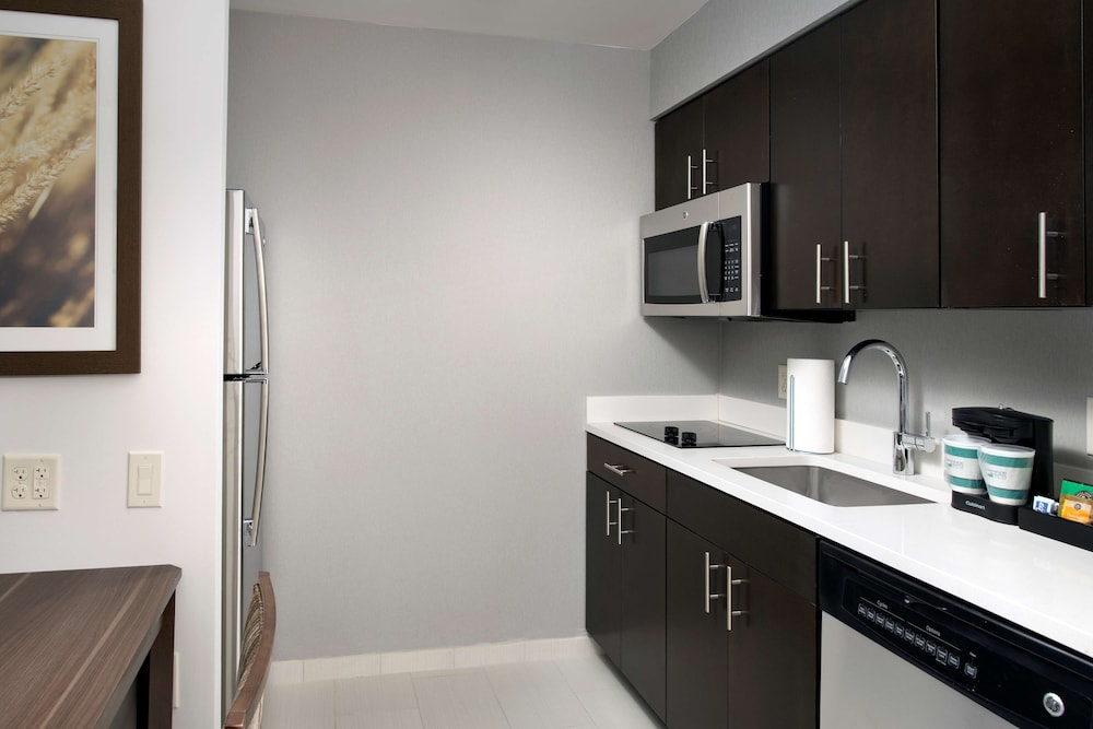 Homewood Suites by Hilton Kansas City Speedway - photo 14