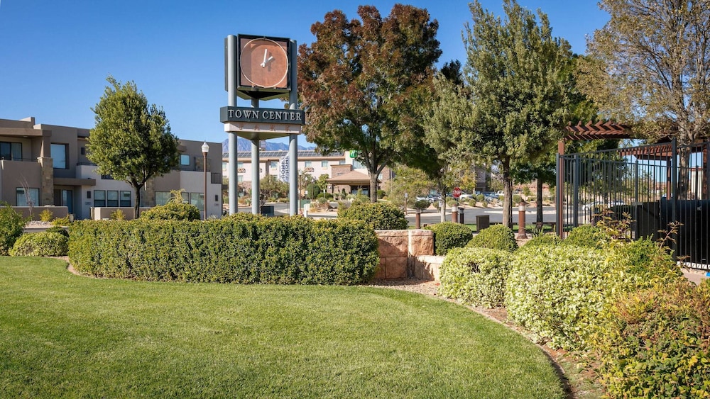 Town Center Resort - photo 867