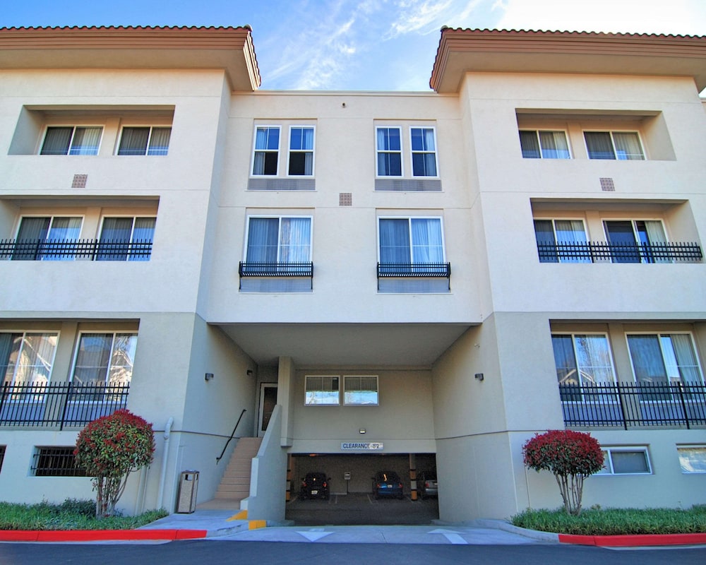 Hampton Inn & Suites Mountain View - photo 53
