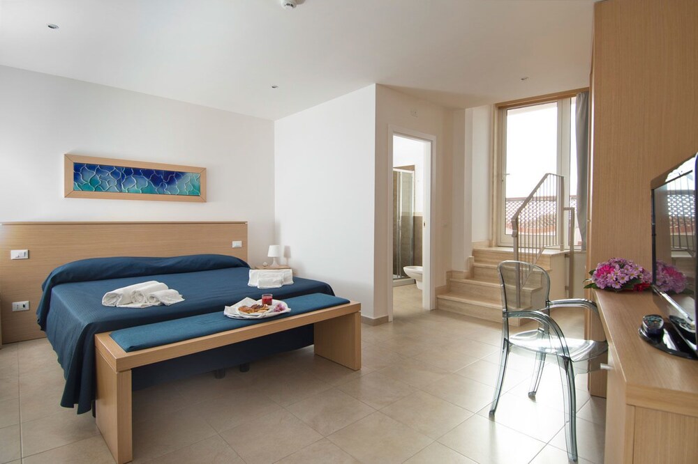 Mon Reve — 4-Star Luxury Hotel in Taranto, Italy