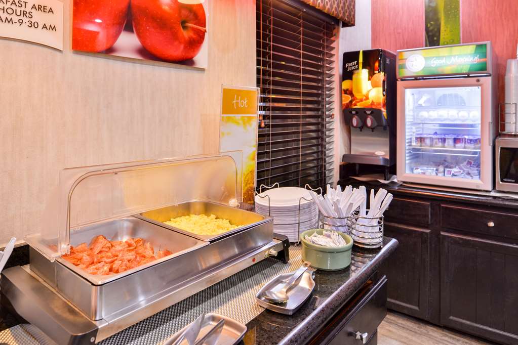 Quality Inn & Suites Beaumont - photo 42