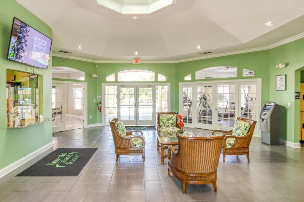 Mickeys Sunspot 6 bed Emerald Island Resort pool home - photo 26