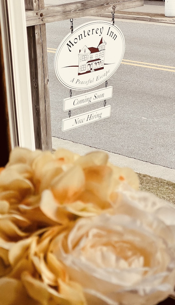 Monterey Inn - photo 53