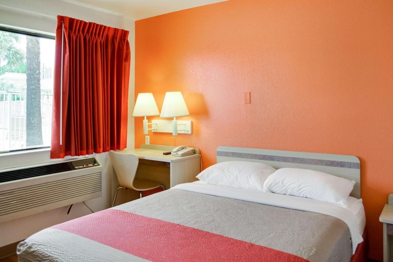 Motel 6 Gulfport - photo 8
