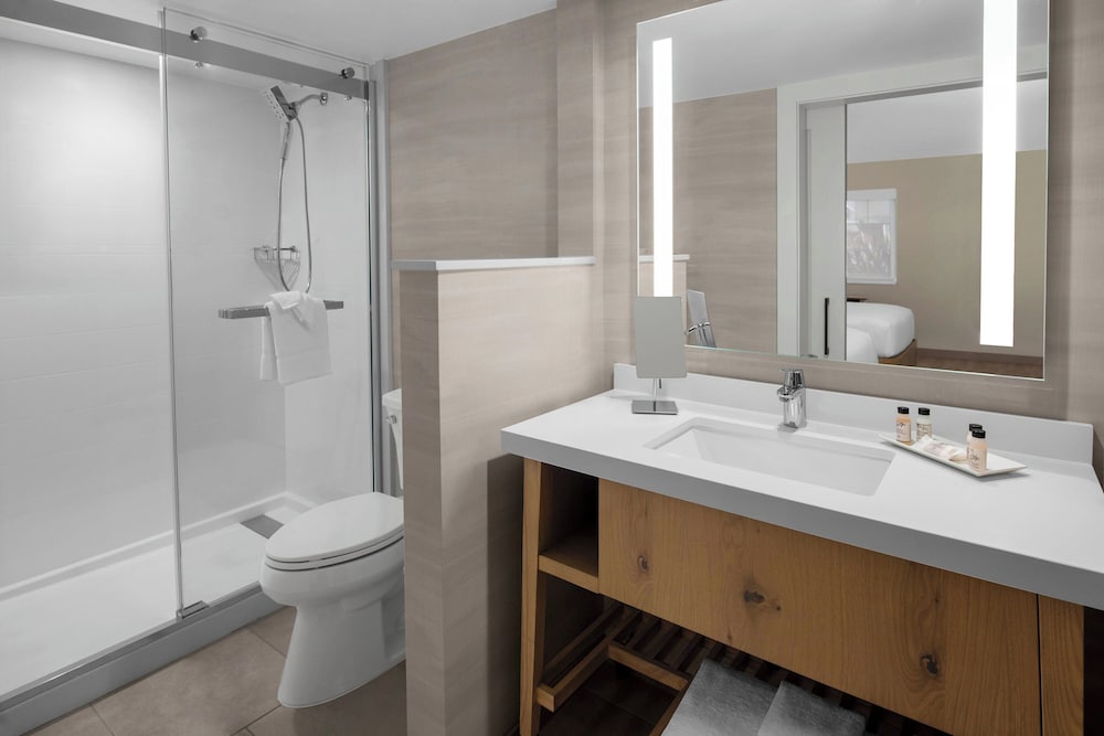 Delta Hotels by Marriott Santa Clara - photo 30