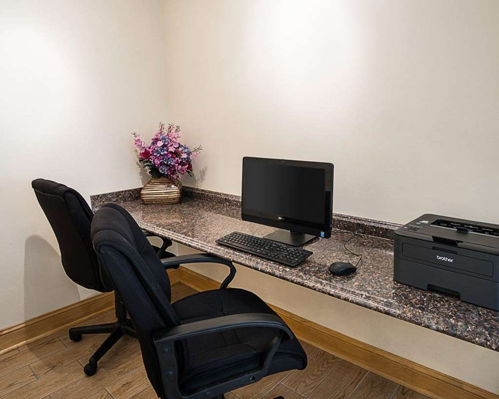 Quality Inn near Northtown Mall & National Sports Center - photo 20