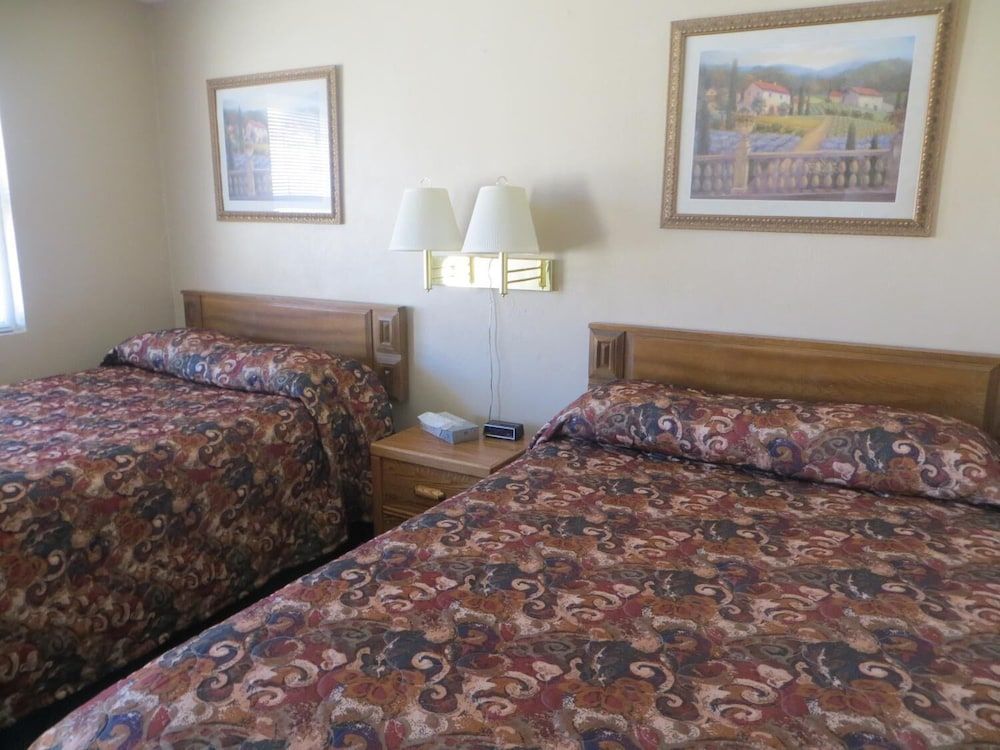 Budget Inn Motel Denison - photo 12