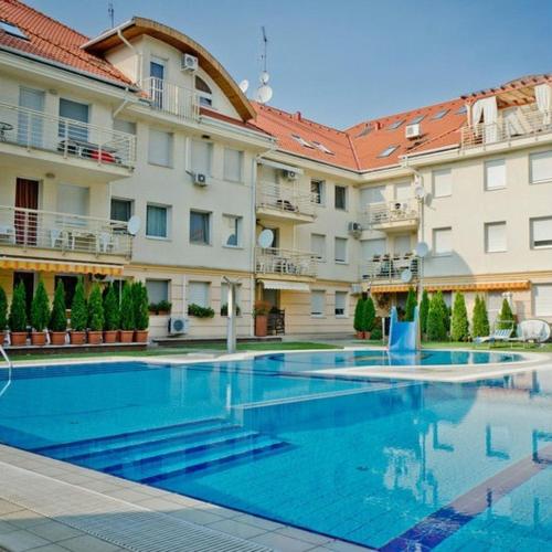 Relax Beach Apartman — 4-Star Luxury Hotel in Hajduszoboszlo, Hungary
