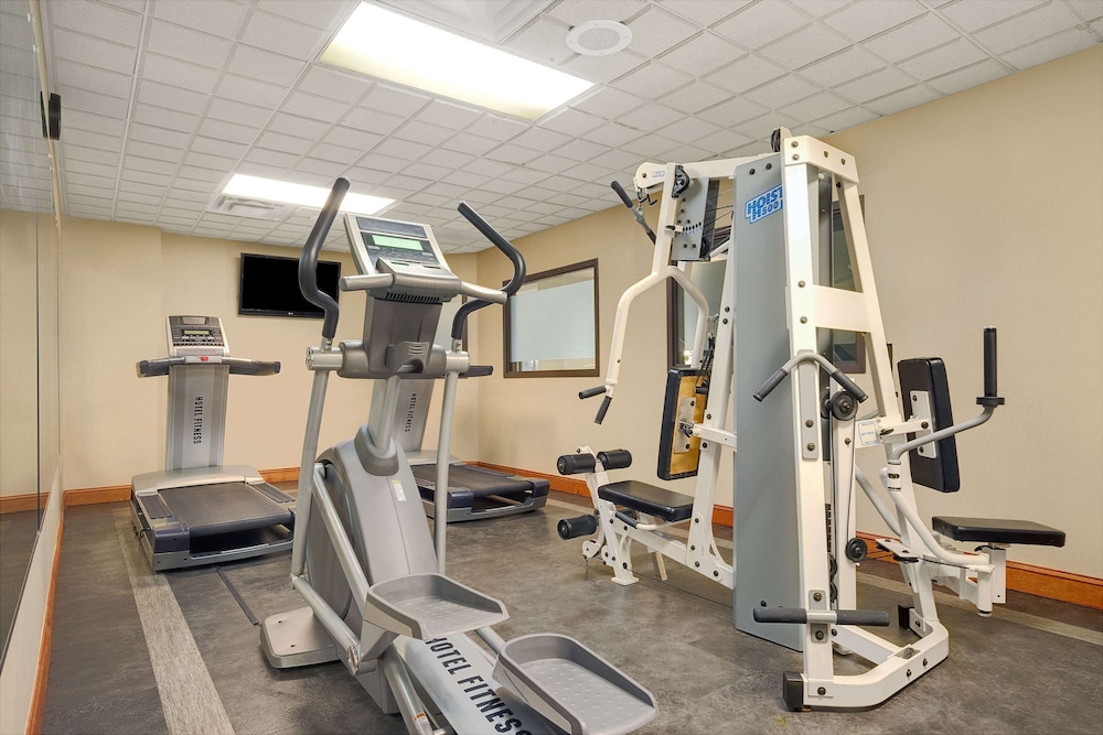 Wingate by Wyndham Fargo - photo 34