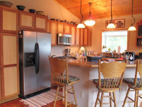 Glacier Creek Lodging - photo 11