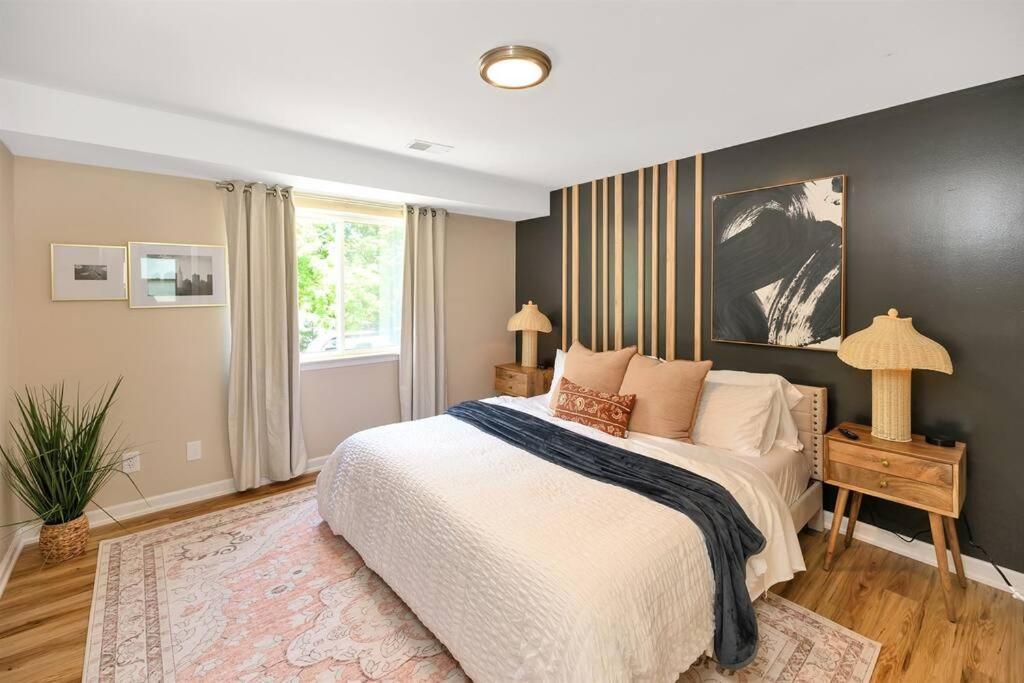Cozy 1 Bedroom Apartment in Quiet Neighborhood — 4-Star Luxury Hotel in Roseville, United States