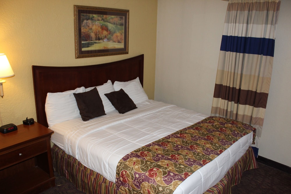 Lamplighter Inn & Suites South - photo 20