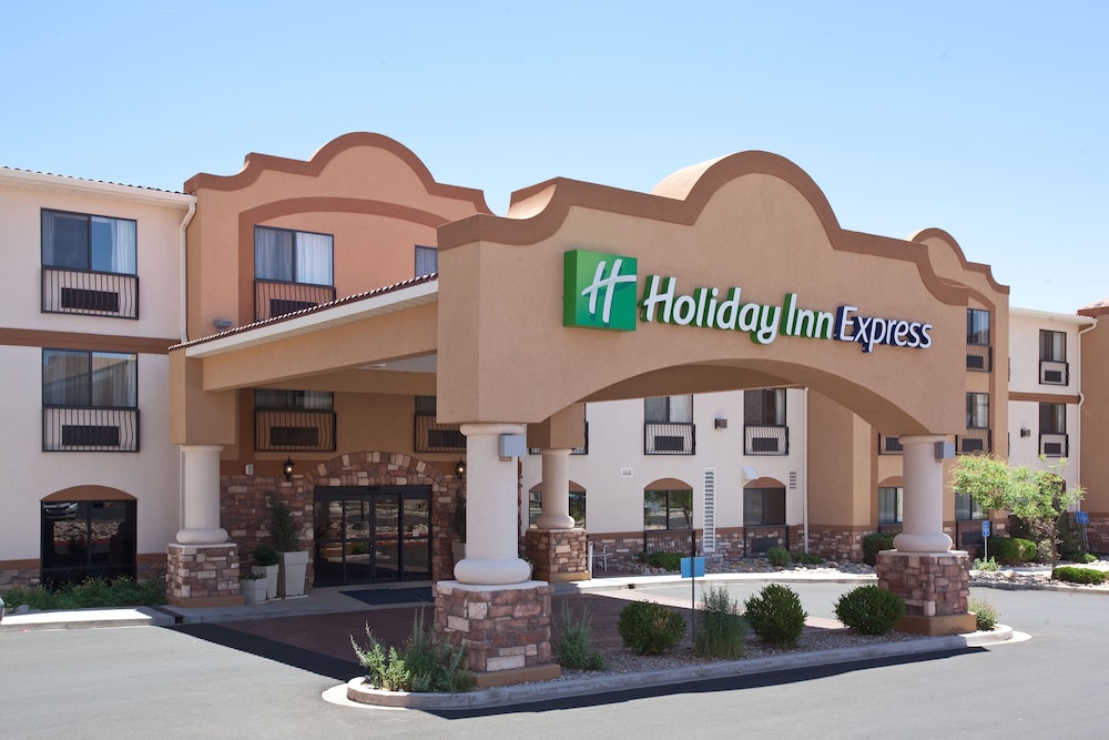 Holiday Inn Express & Suites Moab by IHG - photo 67
