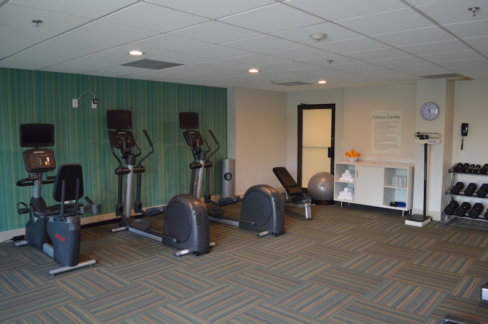 Holiday Inn Express & Suites Miami Hialeah by IHG - photo 54
