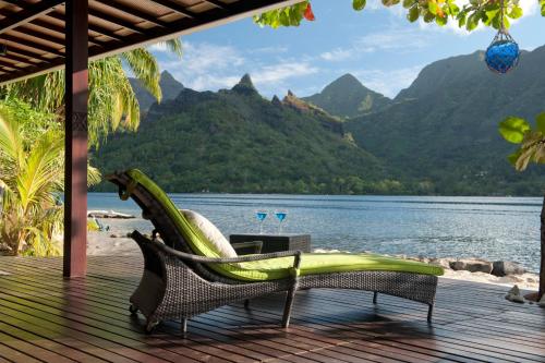 Robinson's Cove Villas Deluxe Wallis Villa — 4-Star Luxury Hotel in Papetoai, French Polynesia