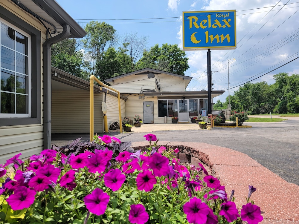 Royal Relax Inn - photo 12