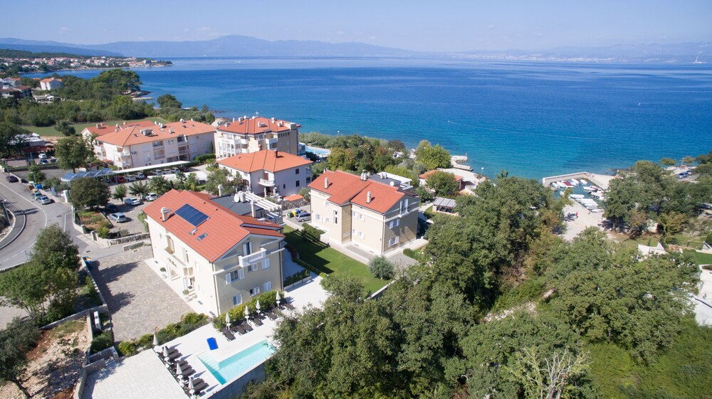 Luxury Apartments Villa Mande — Krk — photo 2
