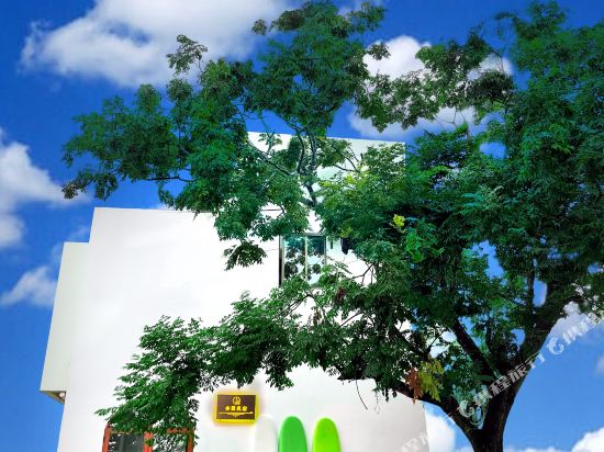 Yiwen - carbon neutral hotel in Sanya