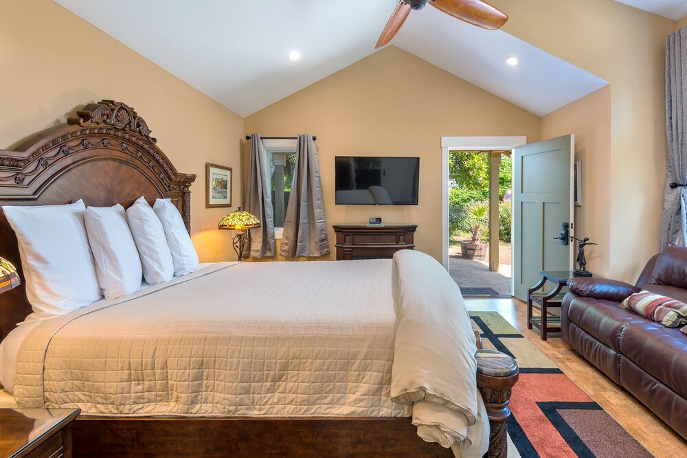 Bella Luna Inn - photo 13