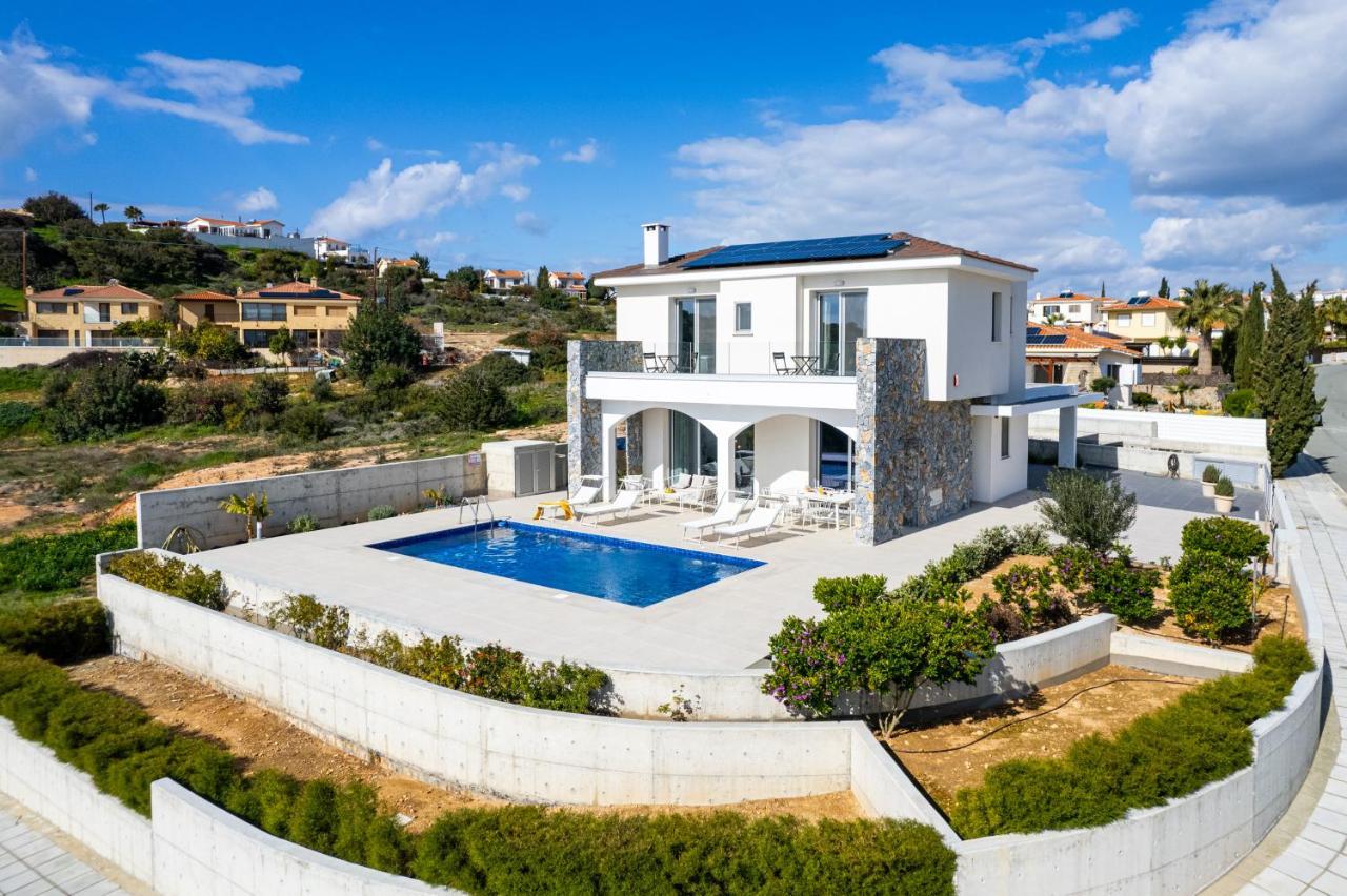 Cavo Aspro Luxury 3 Bed Villa by Nomads