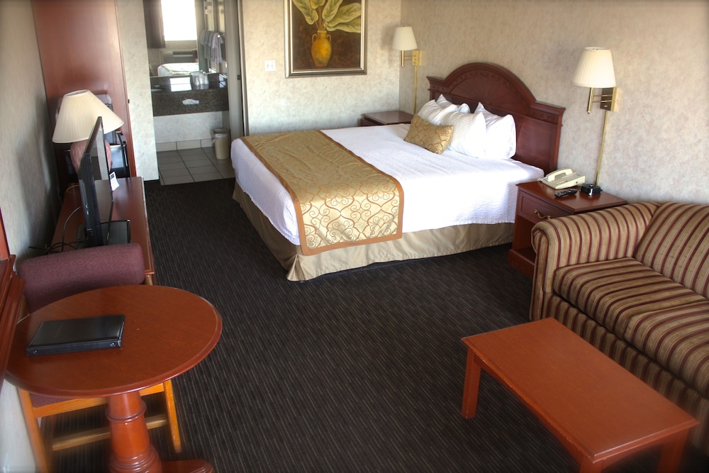 St. George Inn & Suites - photo 21