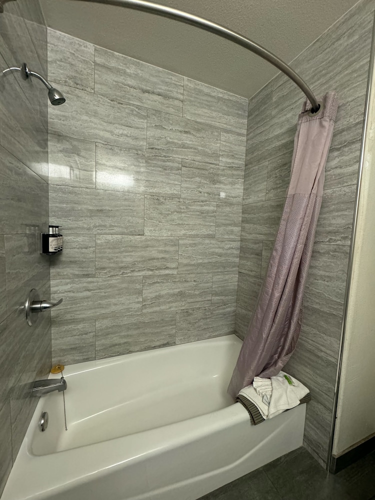 Fisherman's Cove Inn - photo 30