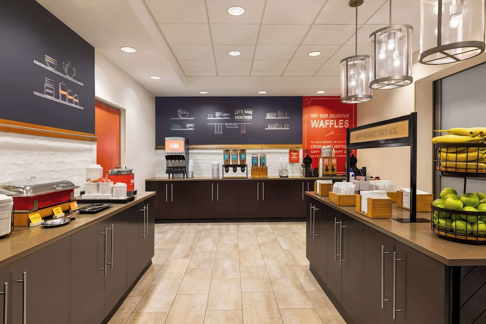 Hampton Inn by Hilton Shelton - photo 25