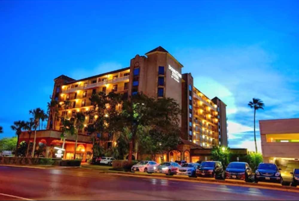DoubleTree Suites by Hilton Hotel McAllen - photo 42