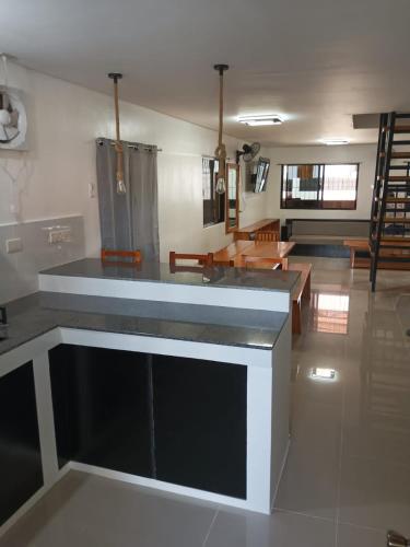 Angelito's Beach House 4 bedroom — 4-Star Luxury Hotel in General Luna, Philippines