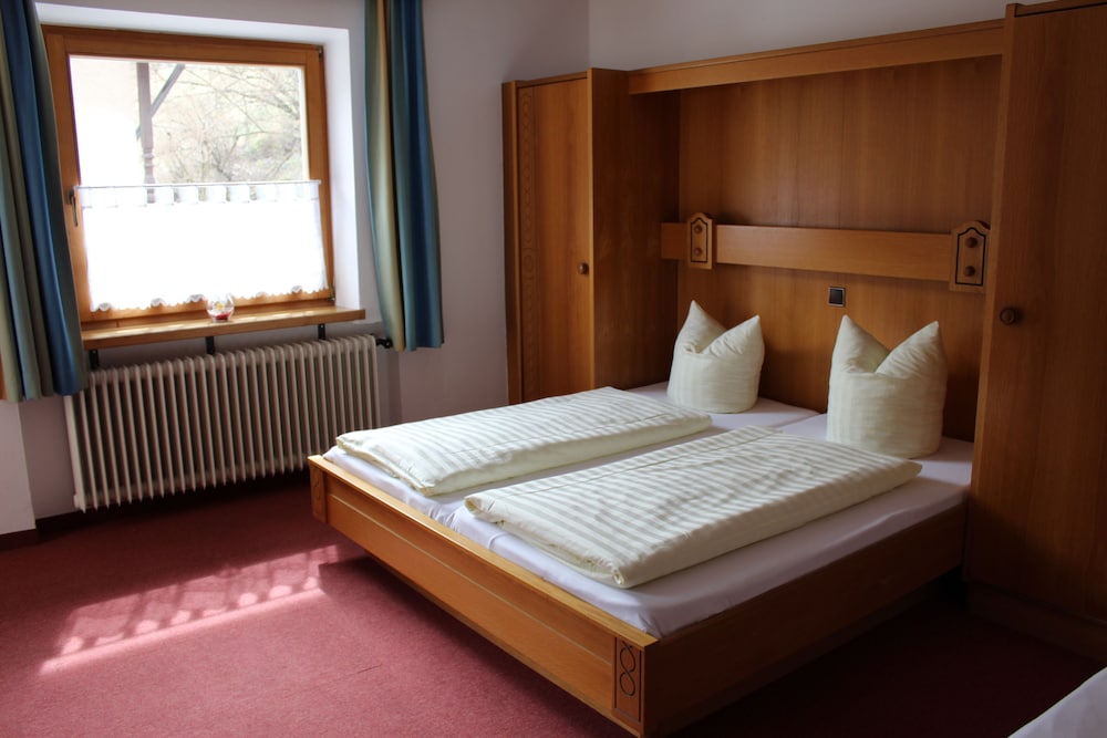 Hotel Pension Almrose — Wildschoenau — photo 4