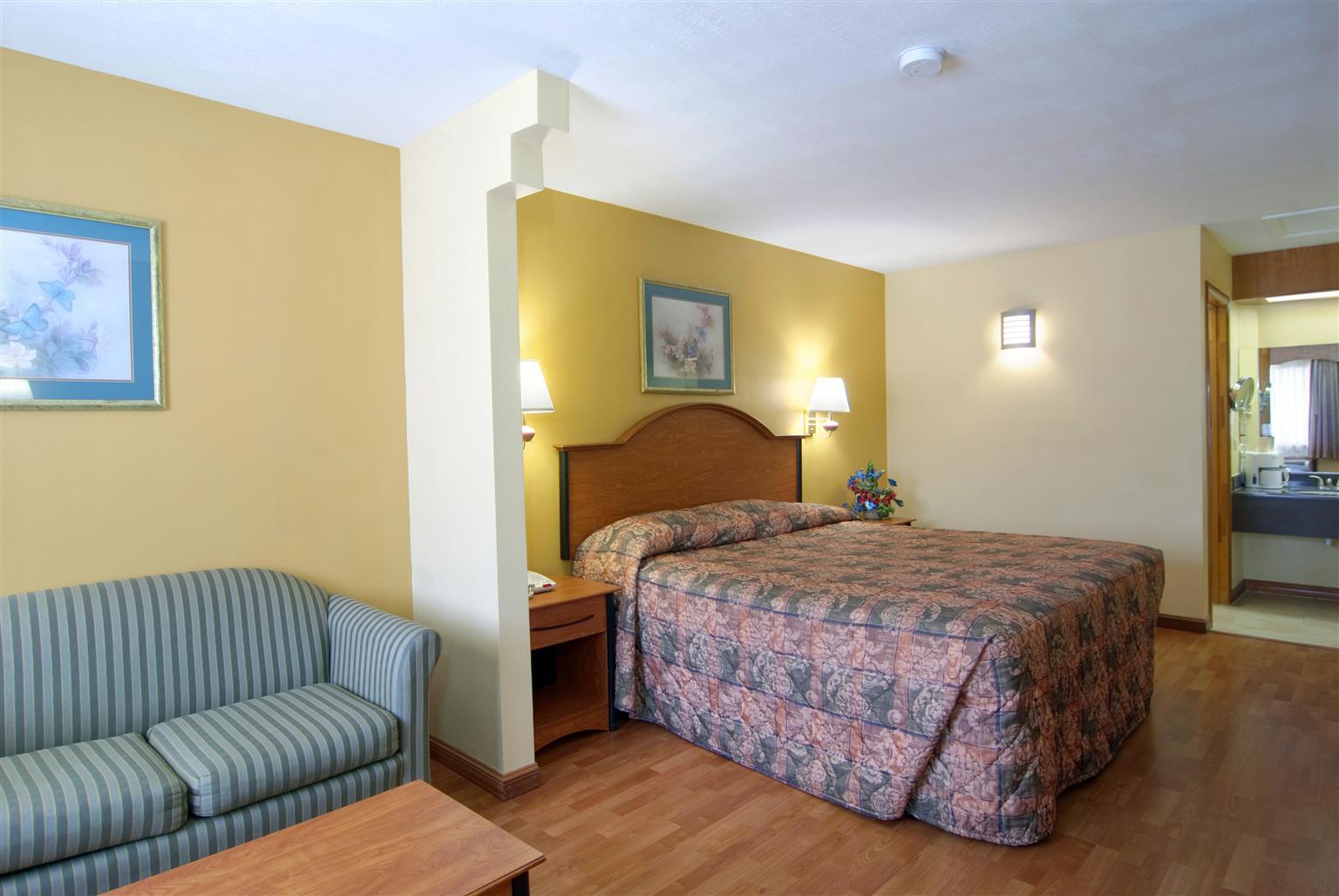 Americas Best Value Inn Harlingen - photo 4