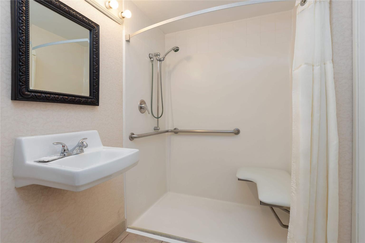 Wyndham Midland Downtown - photo 21