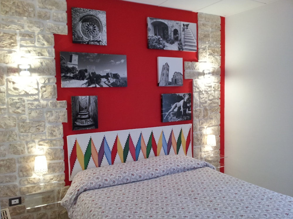 B&B Erice Antico Borgo — 4-Star Luxury Hotel in Erice, Italy