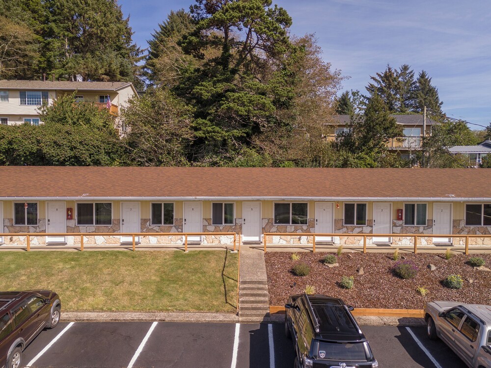 Sea Echo Motel - photo 14