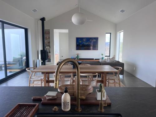 Poppy Ranch Pioneertown — 4-Star Luxury Hotel in Twentynine Palms, United States