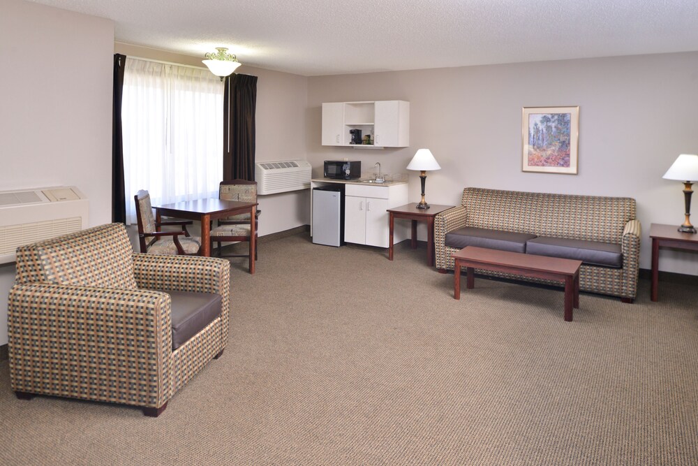 Kelly Inn Fargo North Dakota - photo 20