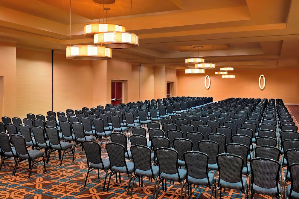 Sheraton Agoura Hills Hotel - photo 36