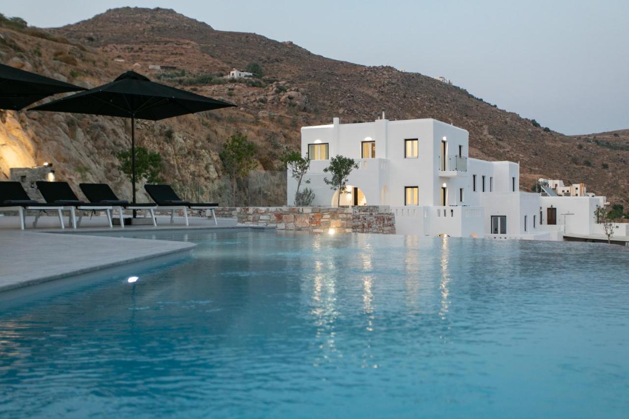 Wow Panoramic View Deluxe Villas — 4-Star Luxury Hotel in Naxos, Greece
